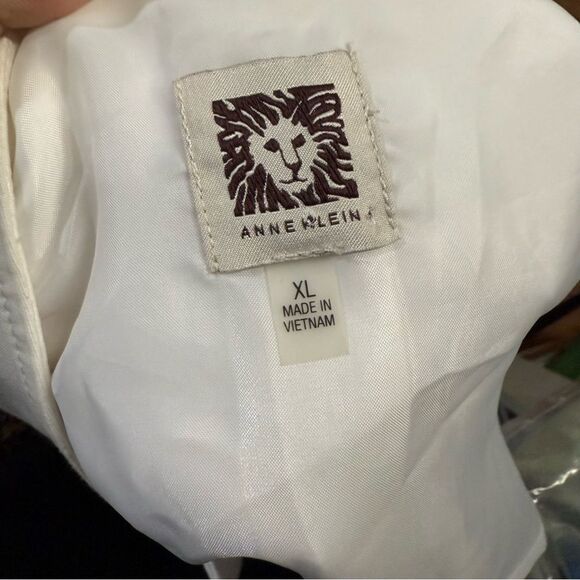 Anne Klein Creamy White Collarless Two Button Blazer Jacket Light Weight - Picture 13 of 14